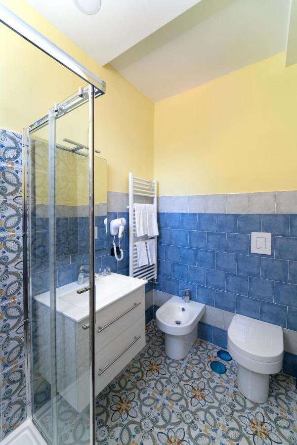 Suite&Luxury Rooms Palazzo Diomede Carafa Nápoles Exterior foto